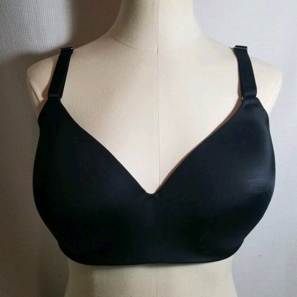 Soma Vanishing Back Wireless 36DD Bra